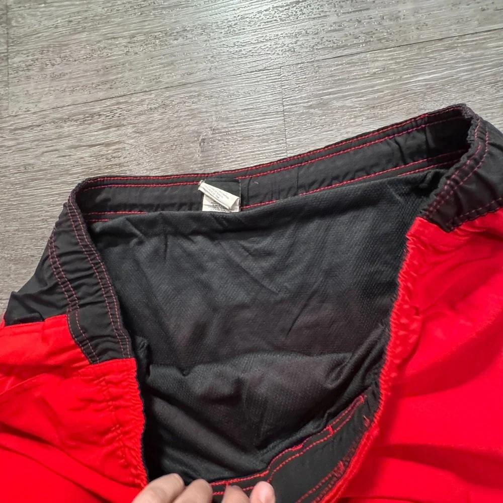 Nike Swim Trunks Mens Large Red Mesh Lined Shorts Elastic Waist Pockets Swoosh